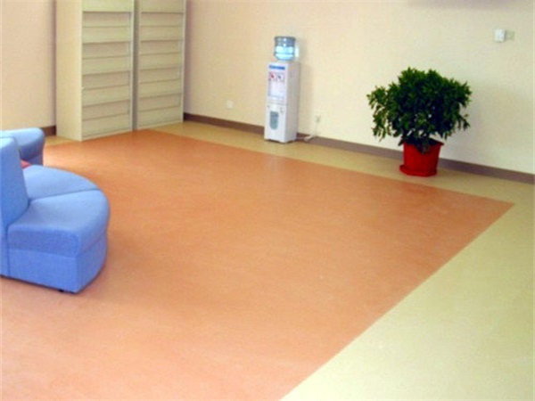 成都办公室PVC塑胶地板安装